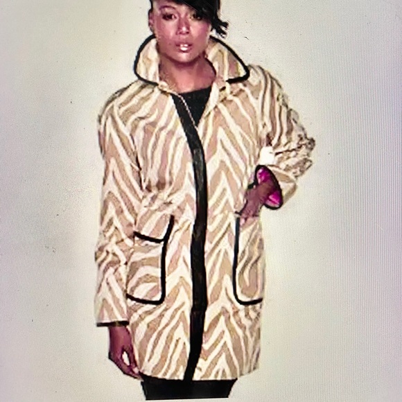 Isaac Mizrahi Jackets & Blazers - NWOT Isaac Mizrahi Tan Cream Animal Print Coat XS